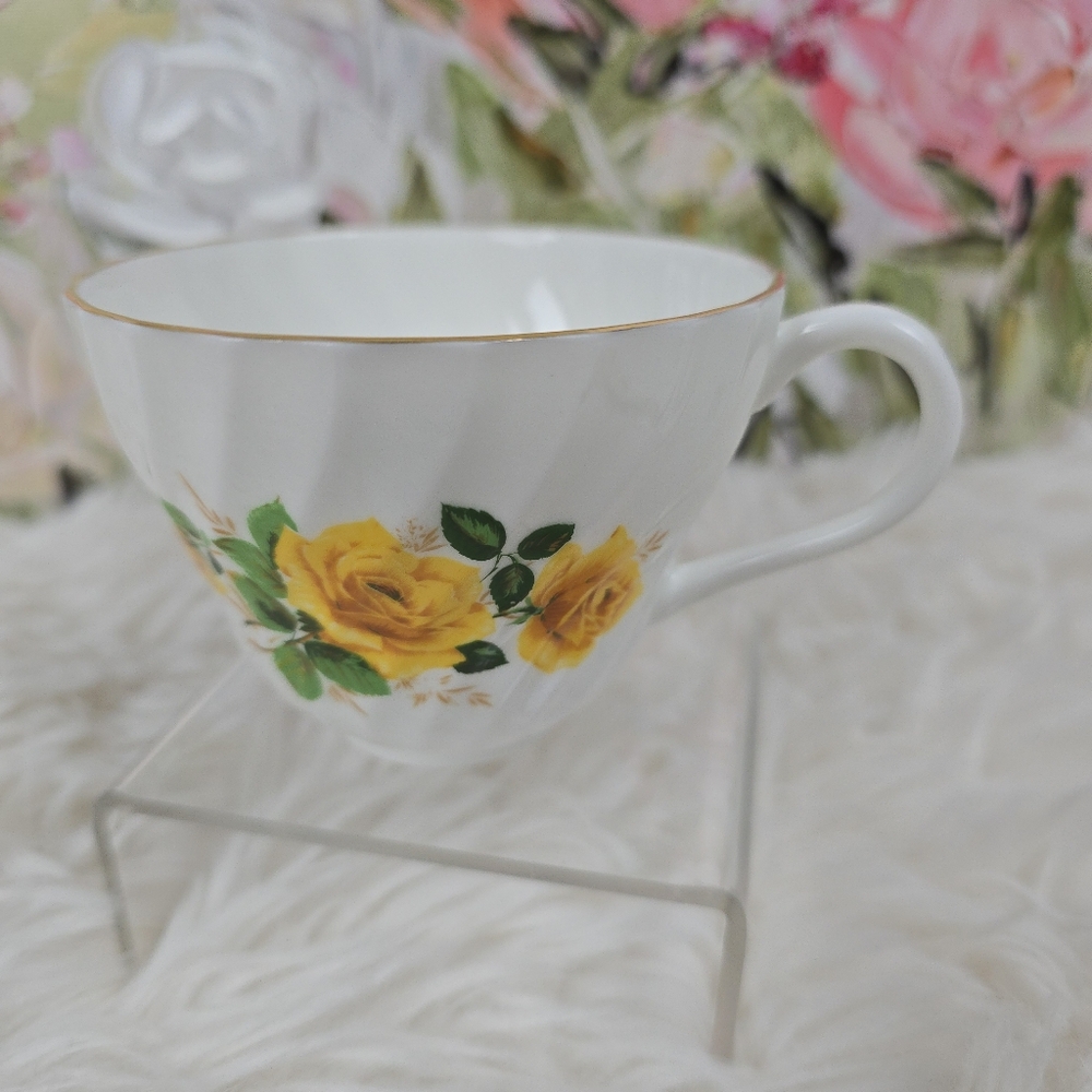 Crown Staffordshire Vintage 3 piece Cup, Saucer, and Dessert Plate - Picture 2 of 14